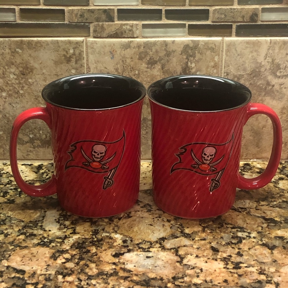 Tampa Bay Buccaneers 12 oz Ceramic Mug Set